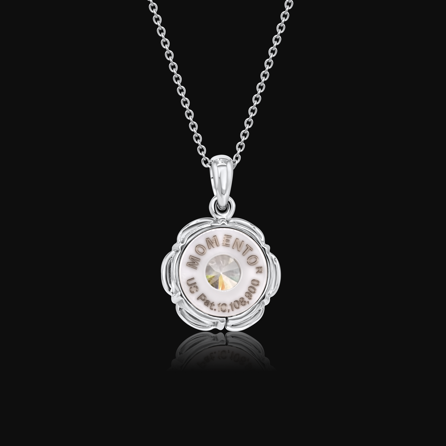 Momento 0.50ct Lab Grown Diamond digital locket 14K