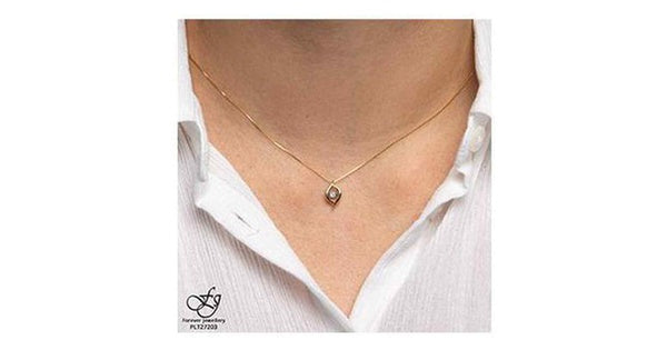 10K Yellow Gold Pulse-Dancing Diamond (0.02 ct. T.W.) Len Shaped  Necklace
