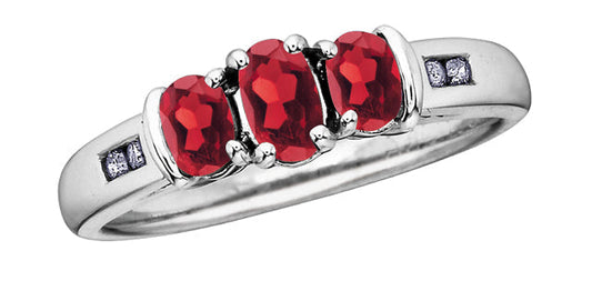 3-Stones Garnet 0.06 ct T.W Diamond White Gold Ring
