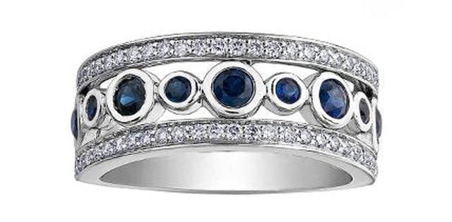 Bezel Sapphire 0.43 ct T.W Diamond Border 14kWhite Gold Band