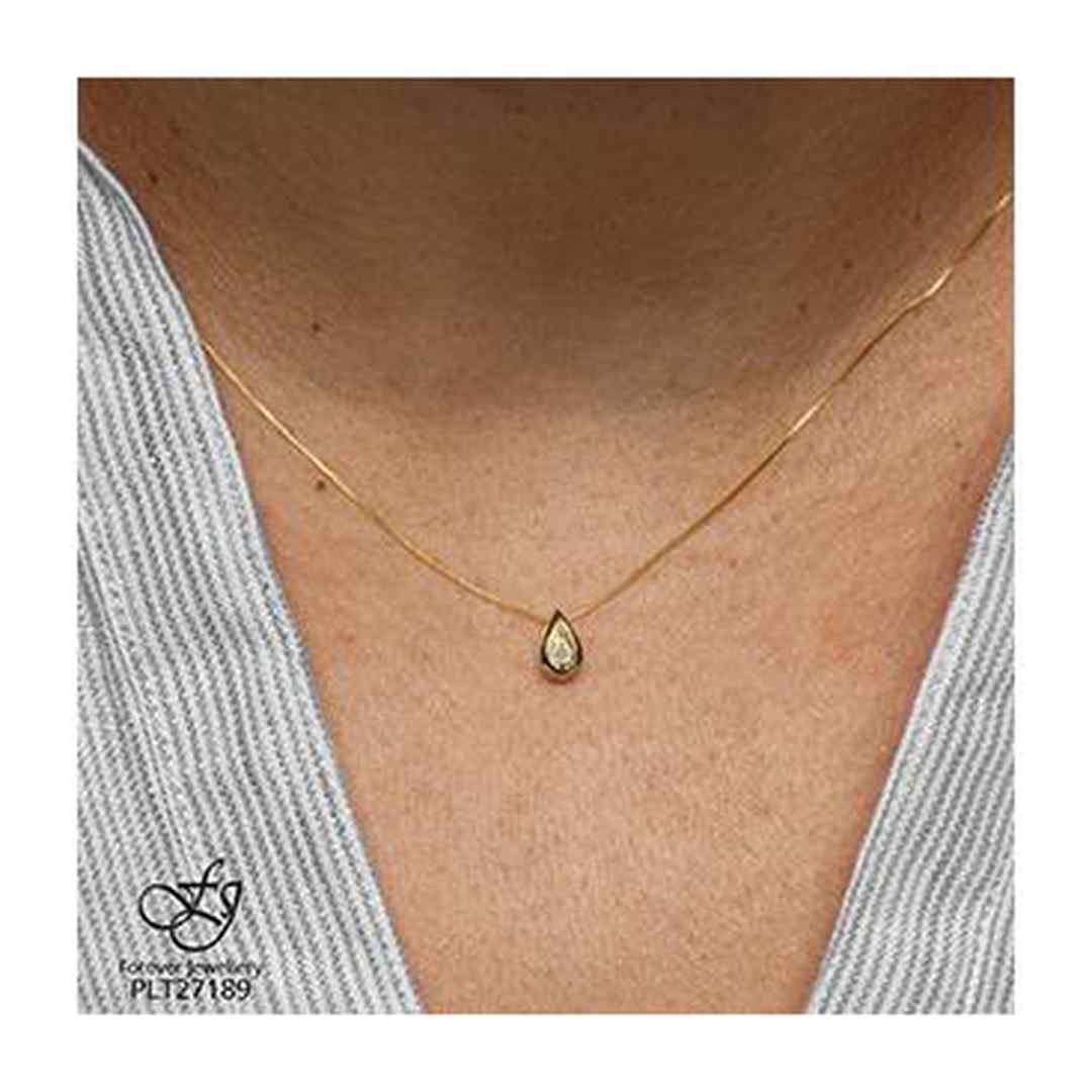 10K Yellow Gold Solitaire Diamond (0.03 ct. T.W.) Pear Shaped Necklace