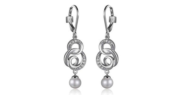 Genuine Pearl and Cubic Zirconia Drop Leverback Earring. Stone size: 6-6.5(mm)